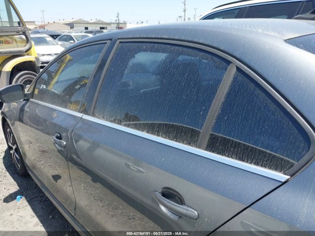 3VWDB7AJXHM309363 Volkswagen Jetta 1.4t Se