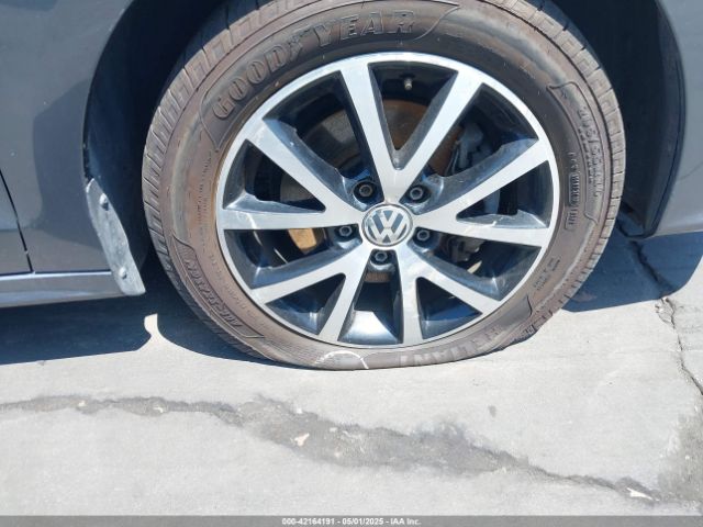 3VWDB7AJXHM309363 Volkswagen Jetta 1.4t Se