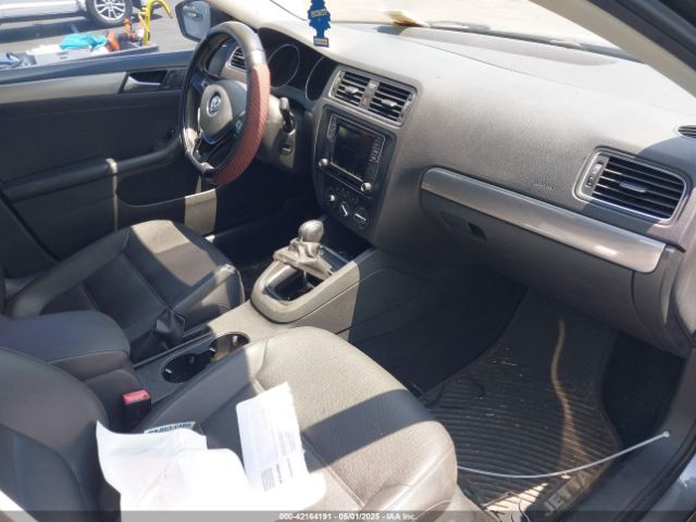 3VWDB7AJXHM309363 Volkswagen Jetta 1.4t Se