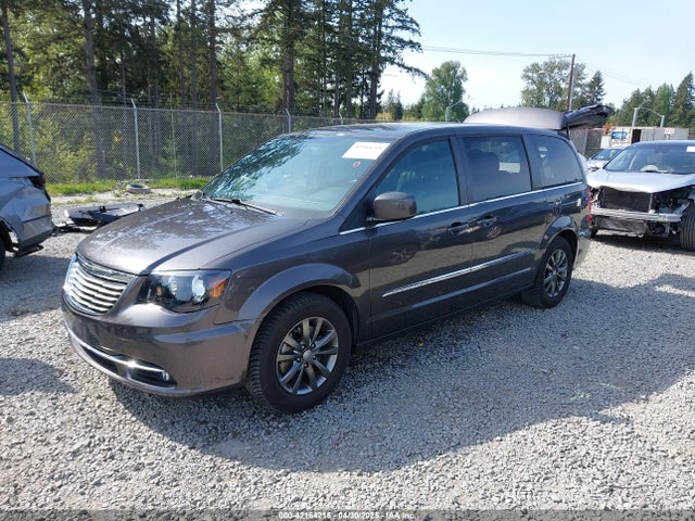 Chrysler 2016 2016 2C4RC1HG0GR138532 Image 2