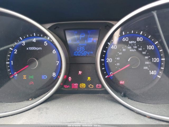 KM8JTCAF9FU066303 Hyundai TUCSON GLS