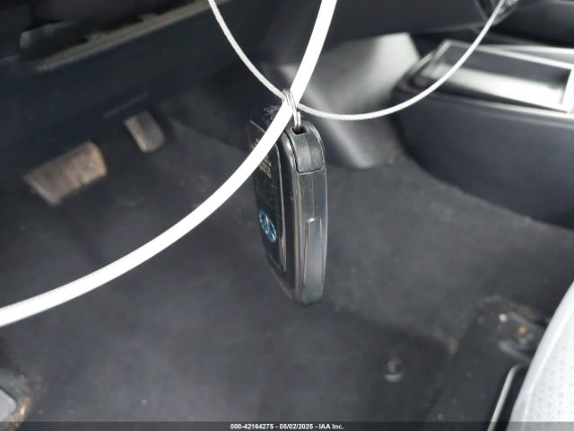 JTDKAMFU8N3168739 Toyota Prius Le