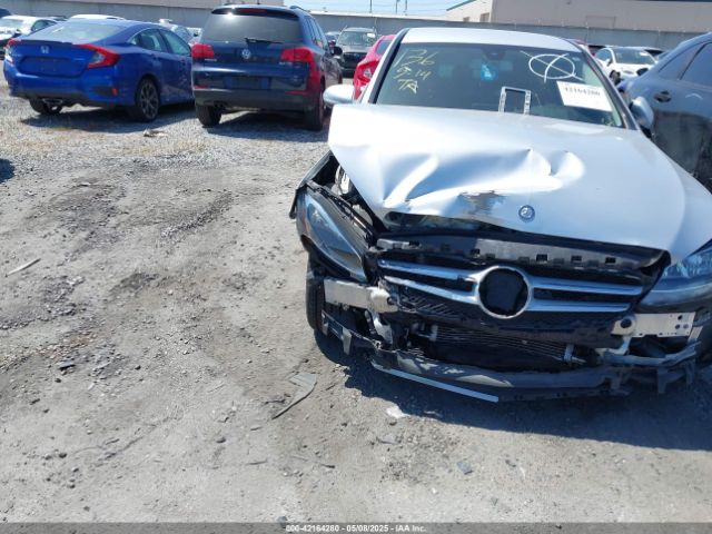 55SWF4JB1FU077386 Mercedes-Benz C 300 Luxury/sport