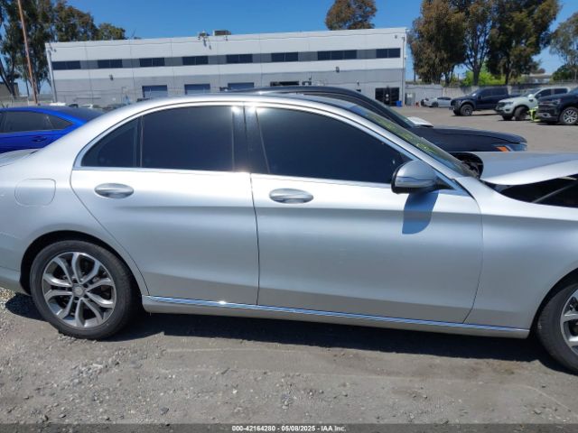 55SWF4JB1FU077386 Mercedes-Benz C 300 Luxury/sport