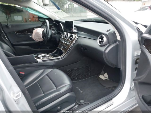 55SWF4JB1FU077386 Mercedes-Benz C 300 Luxury/sport