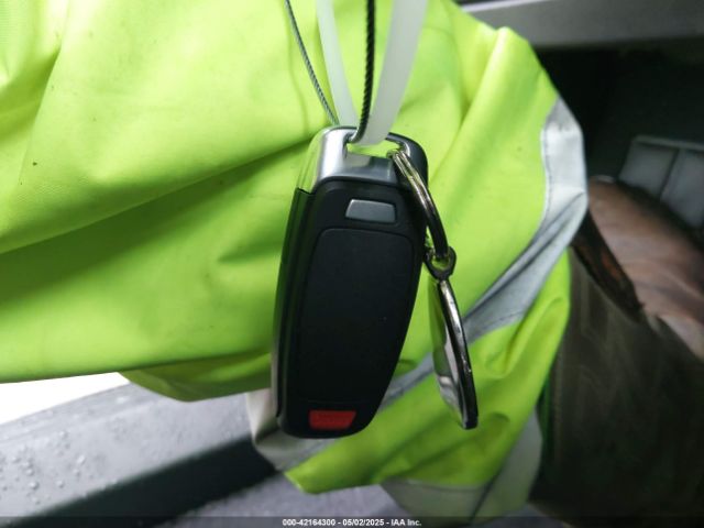 WA1ACBFZ2PP058412 Audi q4