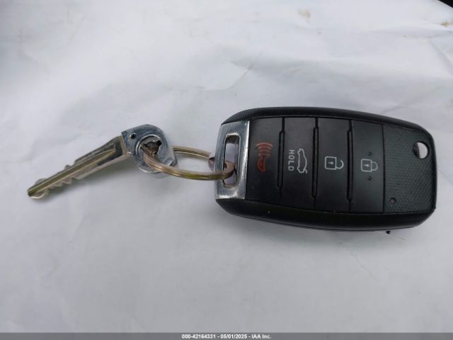 3KPFK4A74HE018799 KIA FORTE LX