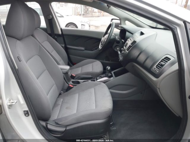 3KPFK4A74HE018799 KIA FORTE LX