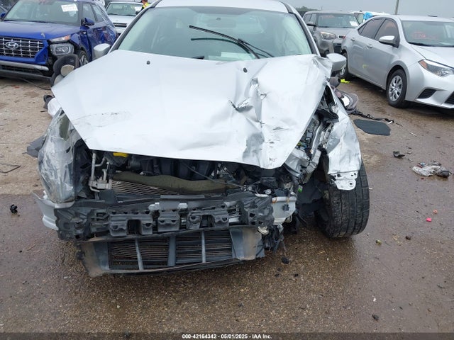 1FADP3K28GL245169 Ford FOCUS SE
