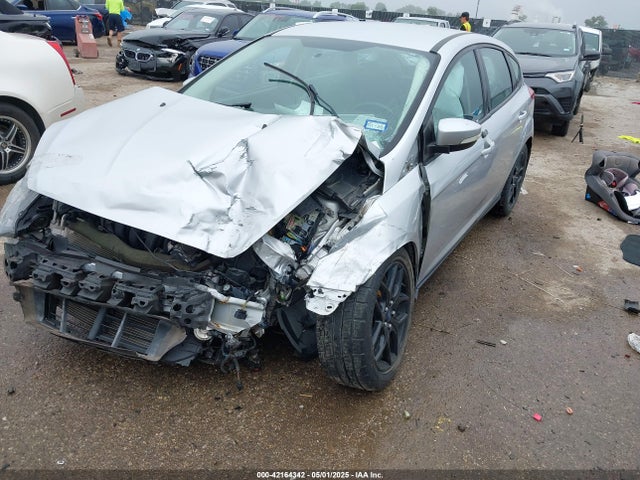1FADP3K28GL245169 Ford FOCUS SE