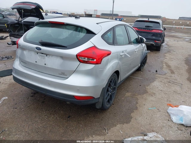 1FADP3K28GL245169 Ford FOCUS SE