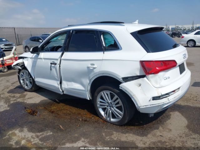 2019 AUDI Q5 WA1BNAFY9K2124525 Photo 2