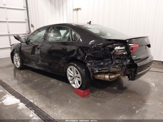 2019 VOLKSWAGEN PASSAT 1VWLA7A36KC004077 Photo 2