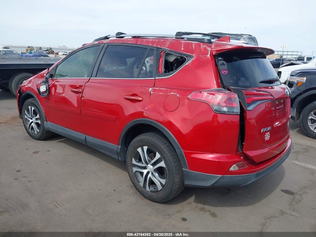 JTMZFREV9GJ065156 Toyota RAV4 LE