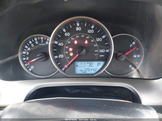 JTMZFREV9GJ065156 Toyota RAV4 LE