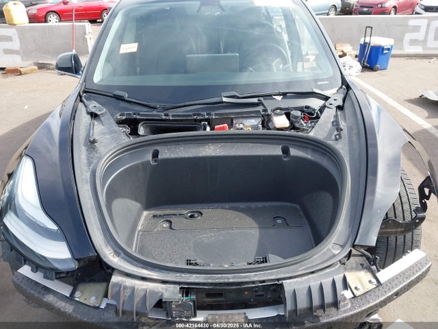 5YJ3E1EA3LF606386 Tesla MODEL 3