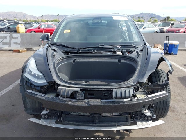 5YJ3E1EA3LF606386 Tesla MODEL 3