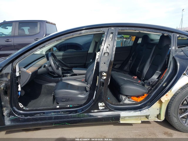 5YJ3E1EA3LF606386 Tesla MODEL 3