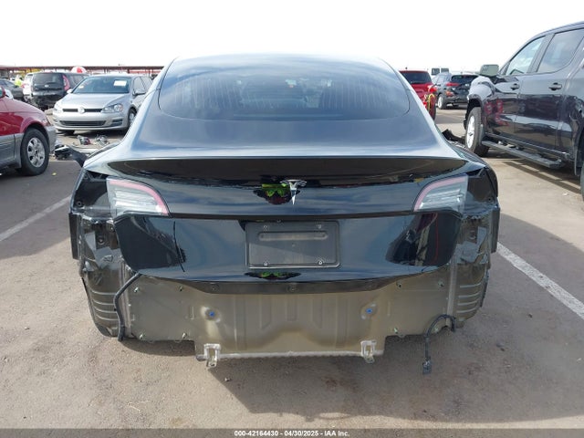5YJ3E1EA3LF606386 Tesla MODEL 3