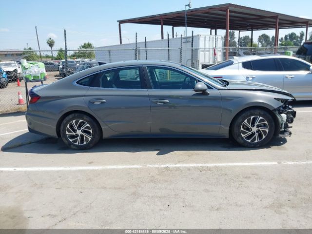 KMHL24JJ0MA020248 Hyundai Sonata Blue