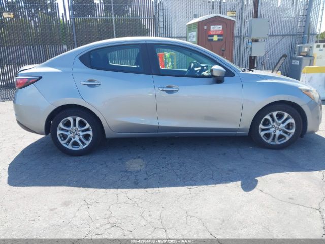 3MYDLBZV9GY102238 Scion IA