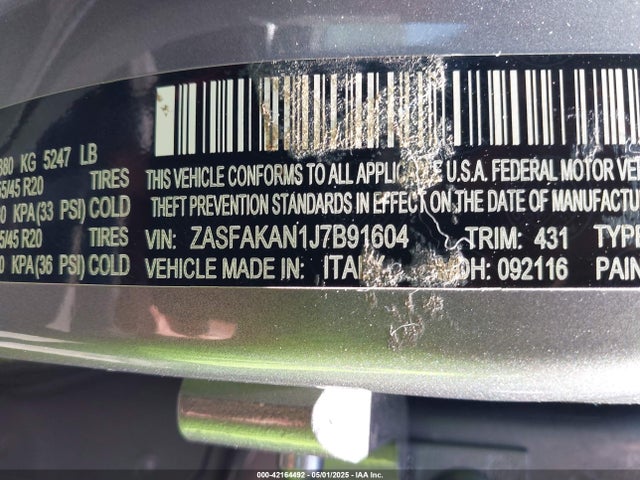 ZASFAKAN1J7B91604 Alfa Romeo 2018