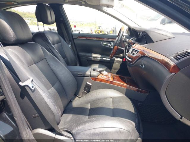 2011 MERCEDES-BENZ S 550 WDDNG7BB2BA395956 Photo 4