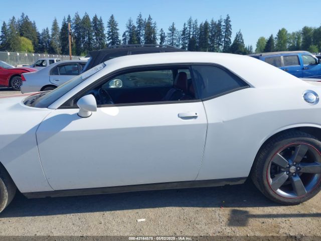 2C3CDYAG0EH121940 Dodge Challenger Rallye Redline