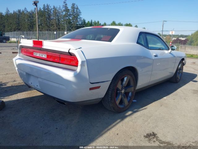 2C3CDYAG0EH121940 Dodge Challenger Rallye Redline
