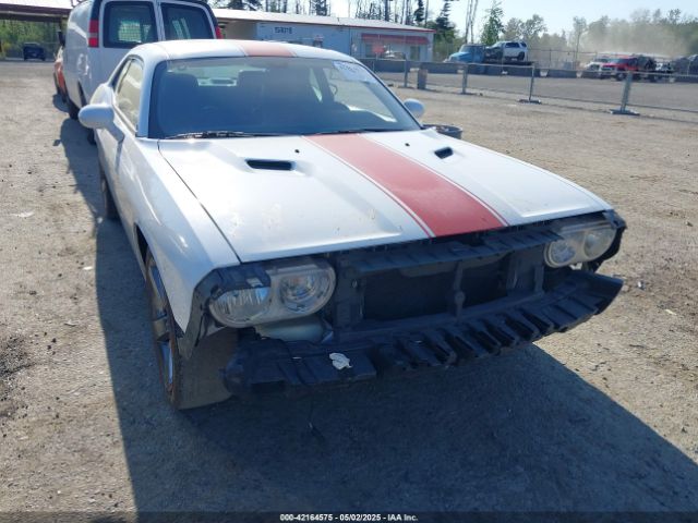 2C3CDYAG0EH121940 Dodge Challenger Rallye Redline