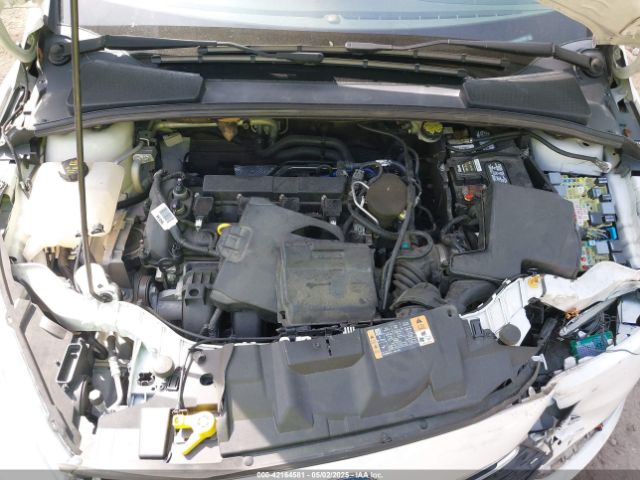 1FADP3N22GL239282 Ford Focus Titanium