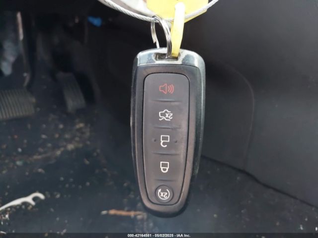 1FADP3N22GL239282 Ford Focus Titanium