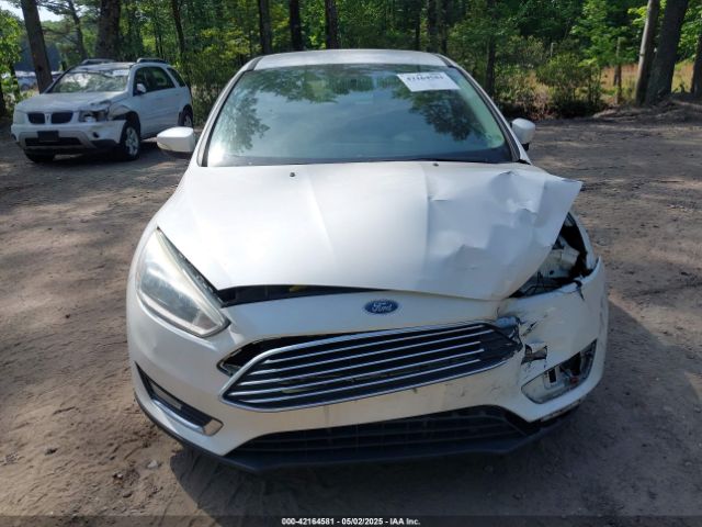 1FADP3N22GL239282 Ford Focus Titanium