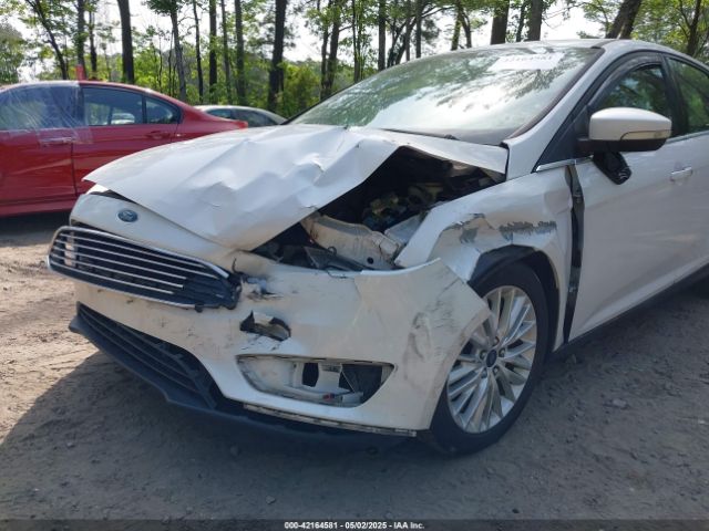 1FADP3N22GL239282 Ford Focus Titanium