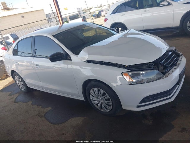 3VW267AJ8GM239243 Volkswagen Jetta 1.4t S