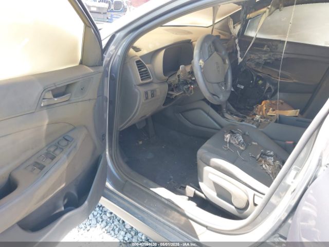 KM8J2CA45KU990734 Hyundai TUCSON SE