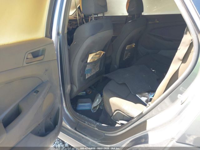 KM8J2CA45KU990734 Hyundai TUCSON SE