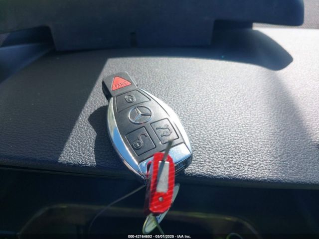 2011 MERCEDES-BENZ E 550 WDDHF9AB3BA423048 Photo 10
