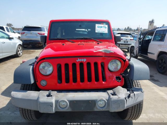 1C4BJWDGXGL174327 Jeep Wrangler Unlimited Sport