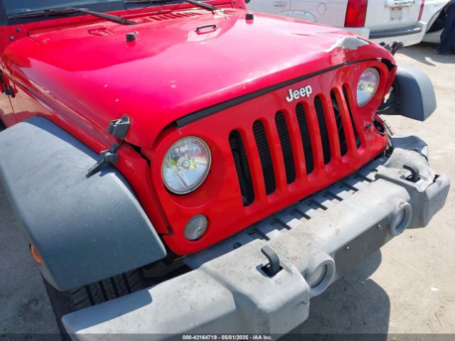 1C4BJWDGXGL174327 Jeep Wrangler Unlimited Sport