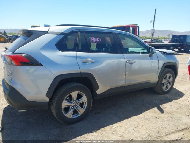 2T3W1RFVXRW324273 Toyota Rav4 Xle