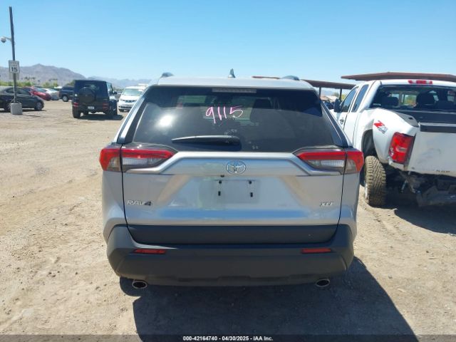 2T3W1RFVXRW324273 Toyota Rav4 Xle