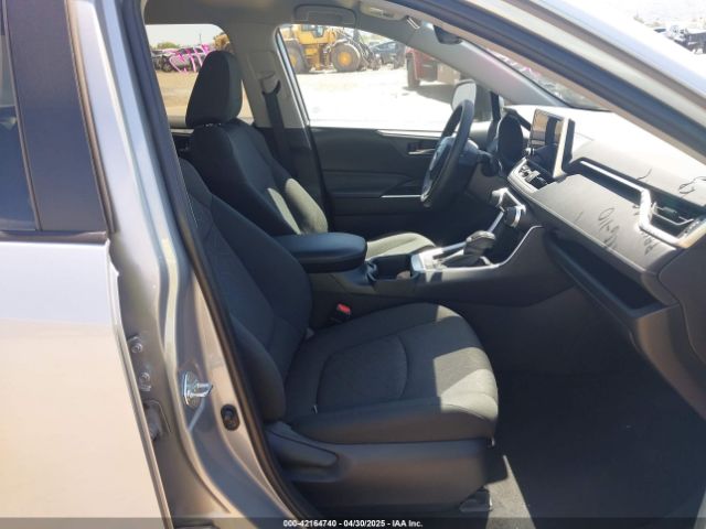 2T3W1RFVXRW324273 Toyota Rav4 Xle
