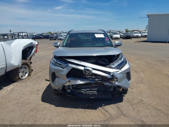 2T3W1RFVXRW324273 Toyota Rav4 Xle