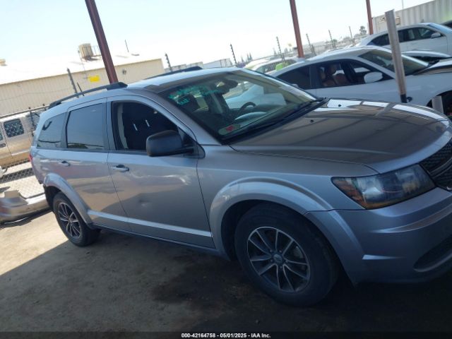 3C4PDCAB3JT496825 Dodge JOURNEY SE