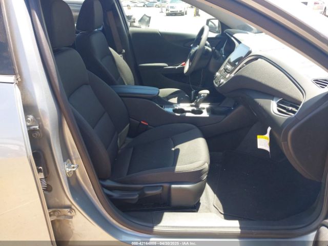 1G1ZD5ST3SF144778 Chevrolet Malibu Fwd 1lt