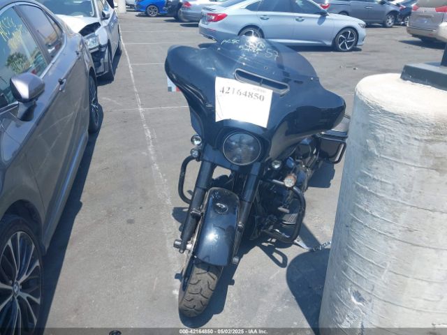 2018 HARLEY-DAVIDSON FLHXS 1HD1KRC32JB678259 Photo 1