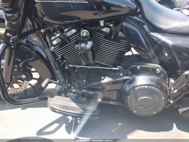 2018 HARLEY-DAVIDSON FLHXS 1HD1KRC32JB678259 Photo 8