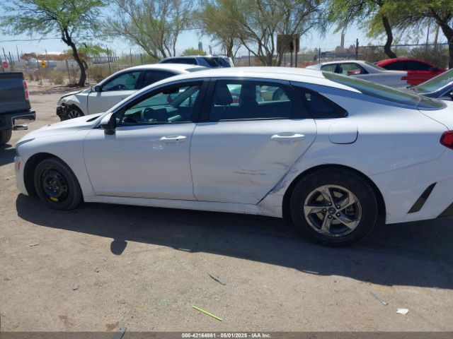 5XXG14J28MG046070 KIA K5 LXS