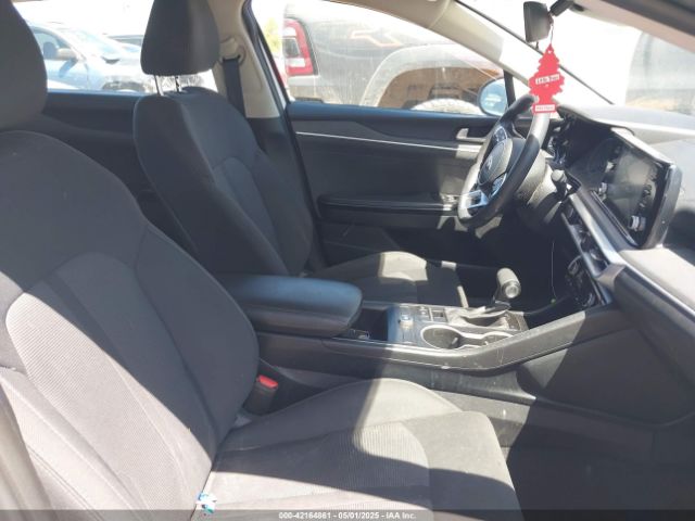 5XXG14J28MG046070 KIA K5 LXS